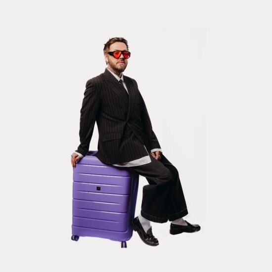 Koferi-vidēji-cieti